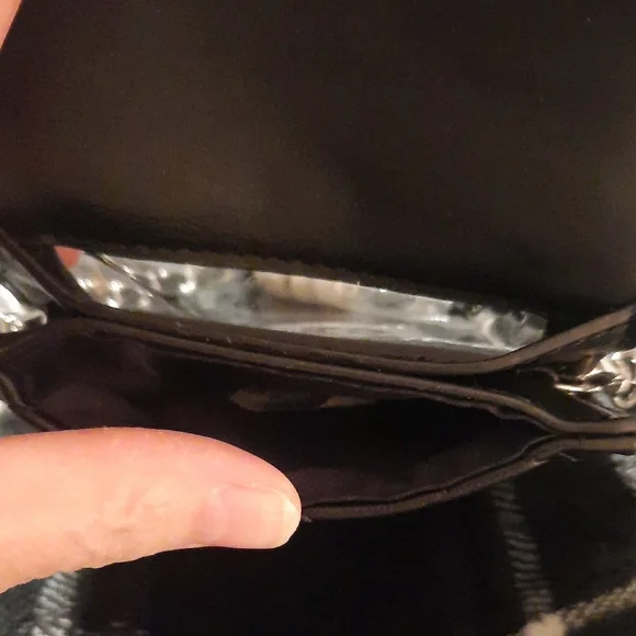 Badgley Mischka Phone Case Quilted Crossbody with Pearl Accents - Picture 4 of 6